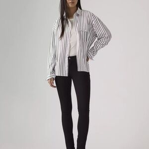 Levi’s 711 Skinny - Black - 28